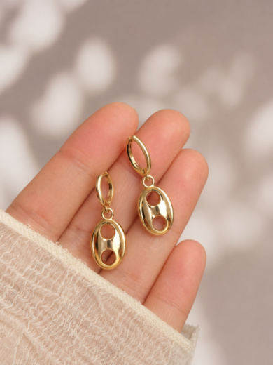 Boucles Luna dorées au design ovale minimaliste